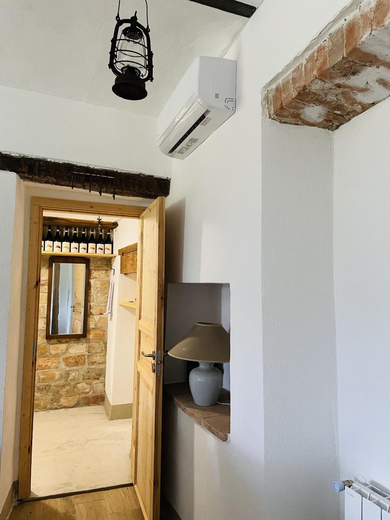Apartamento Locazione Turistica Cascina Pela Castagnole delle Lanze Exterior foto